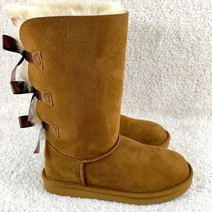 Ugg Kid's Bailey Bow/ Tall Size 2